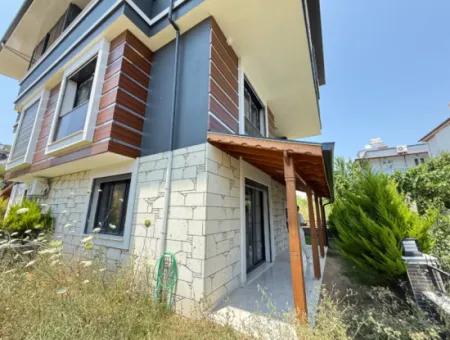 Seferihisar Doğanbey'de Satılık Sıfır Lüks Yapılı 3+1 Villa