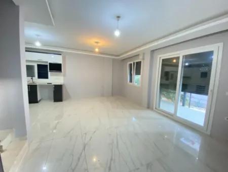 Seferihisar Ürkmez’de Uygun Fiyata Satılık 3+1 Bahceli Villa