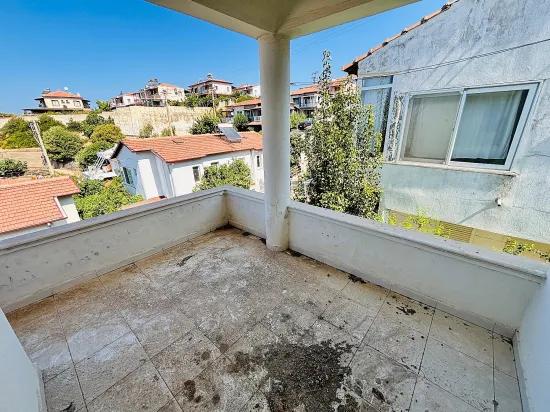 Seferihisar Doğanbey Ömür Beldesi’nde Satılık 3+1 Deniz Manzaralı Villa